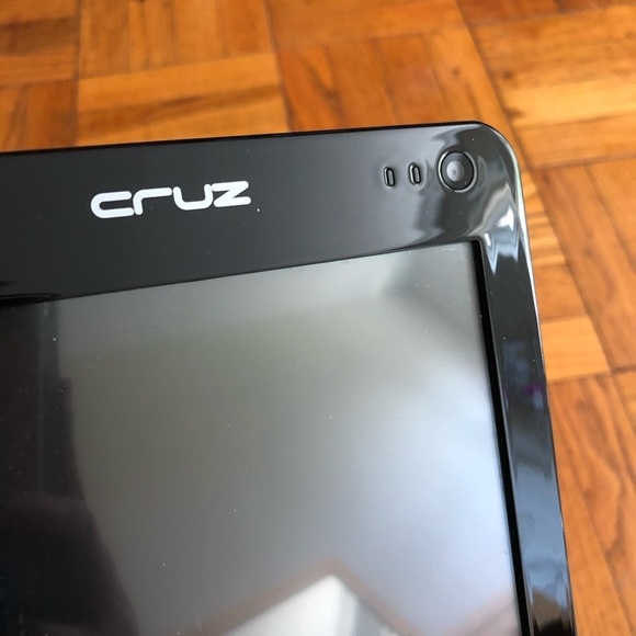 Tablet - Picture 3 of 4